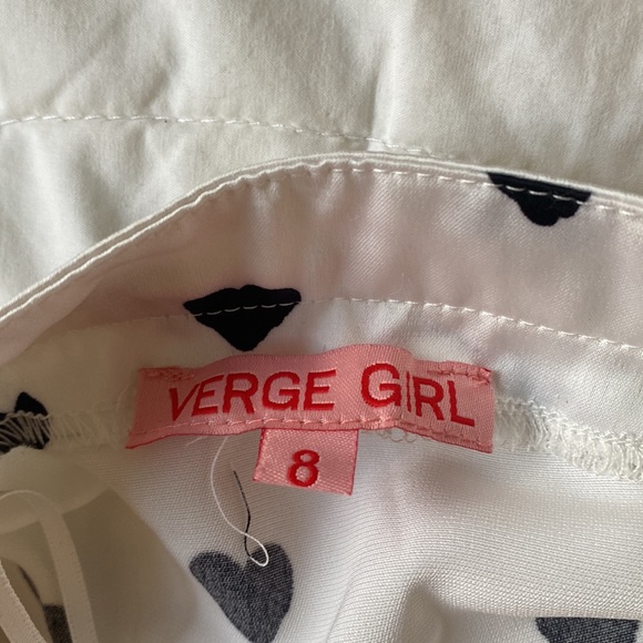Valentines Day-Verge Girl white skirt with black hearts - Picture 2 of 3
